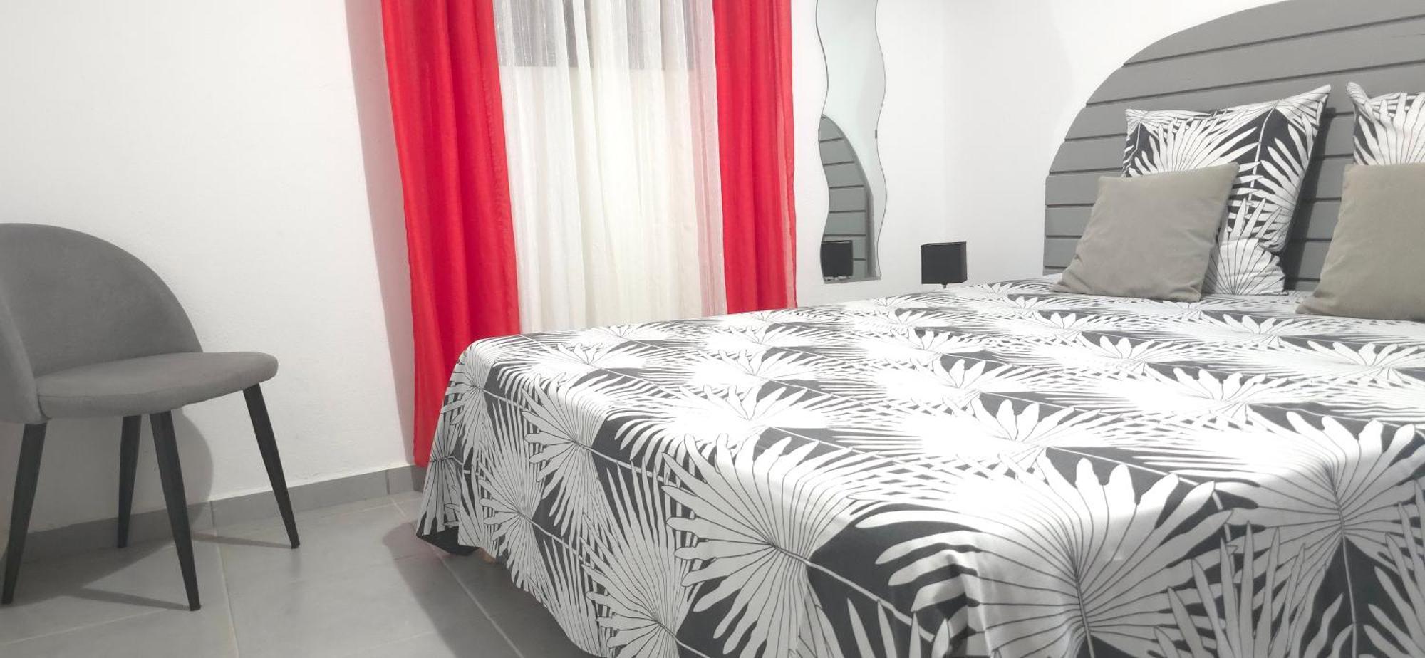 Maison Laurencia - Appartement De L'Etage Sainte-Anne  Luaran gambar