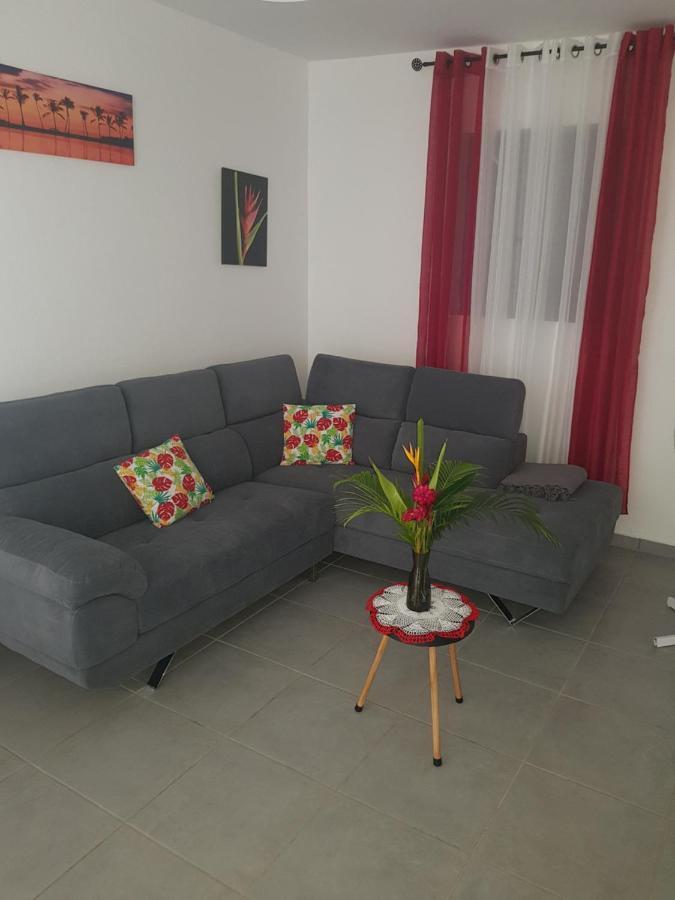 Maison Laurencia - Appartement De L'Etage Sainte-Anne  Luaran gambar